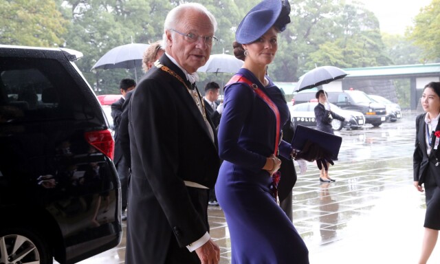 SÖTA BROR: Sverige sendte både kong Carl Gustaf og kronprinsesse Victoria til Japan. Foto: NTB scanpix SÖTA BROR: Sverige sendte både kong Carl Gustaf og kronprinsesse Victoria til Japan. Foto: NTB scanpix